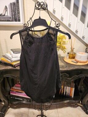 Lululemon tank top size M